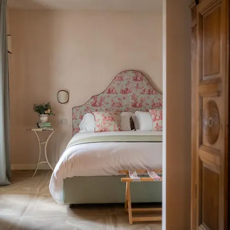 Dimora Tre Galline Гостевой дом 4*