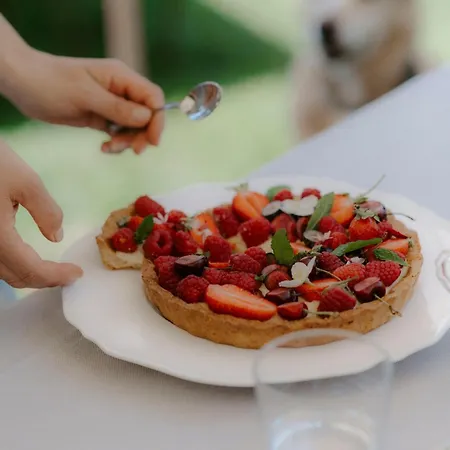 בית הארחה Dimora Tre Galline 4*