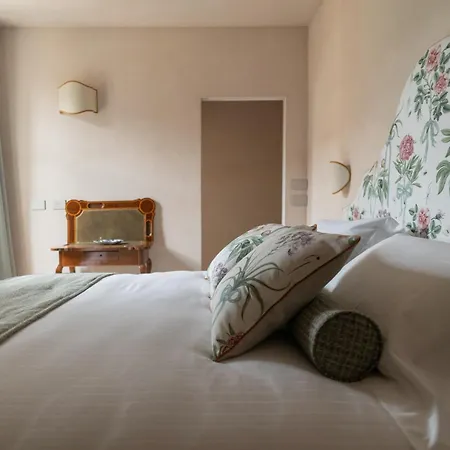 招待所 Dimora Tre Galline 卡纳莱