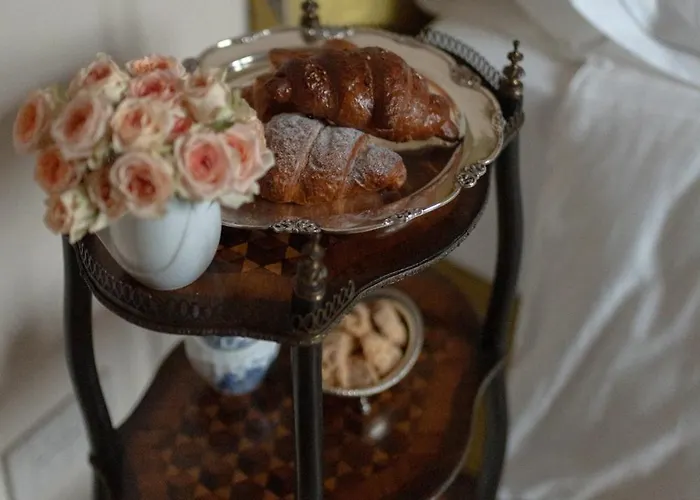 בית הארחה Dimora Tre Galline 4*